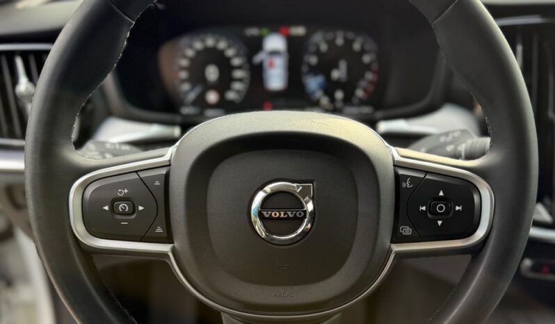 VOLVO V60  | FWD (przód) | Automatyczna | 163 KM | Biały full