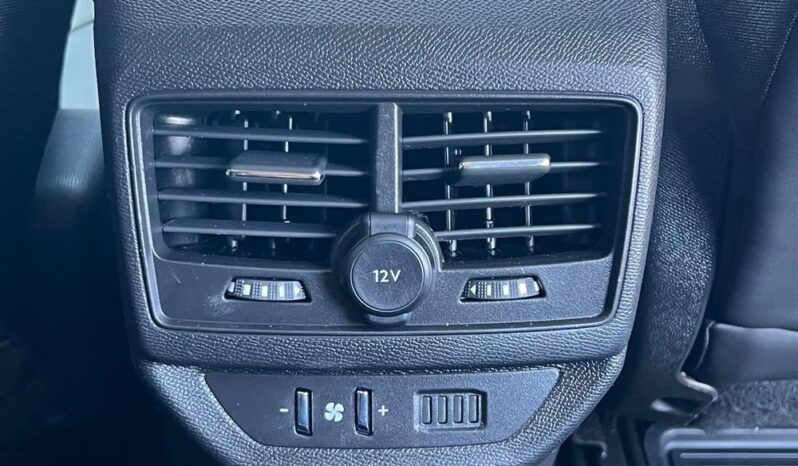 PEUGEOT   5008     130 KM    Automatyczna    FWD (przód)    Biały full