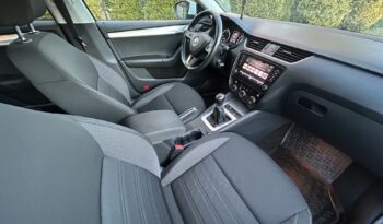 SKODA Octavia  | FWD (przód) | Manualna | 150 KM | Biały full