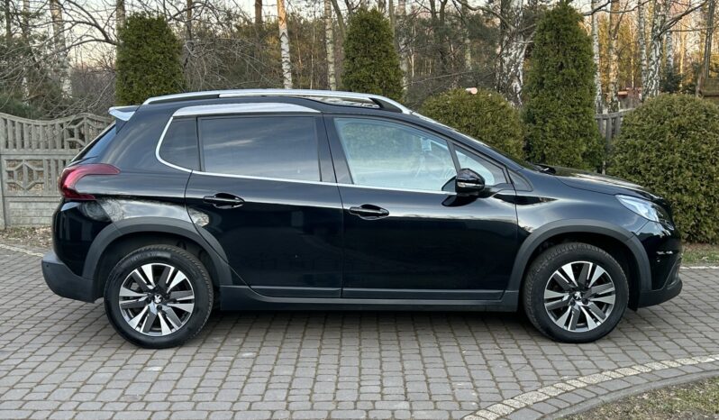 PEUGEOT 2008  | przedni | Manualna | 99 KM | Czarny full