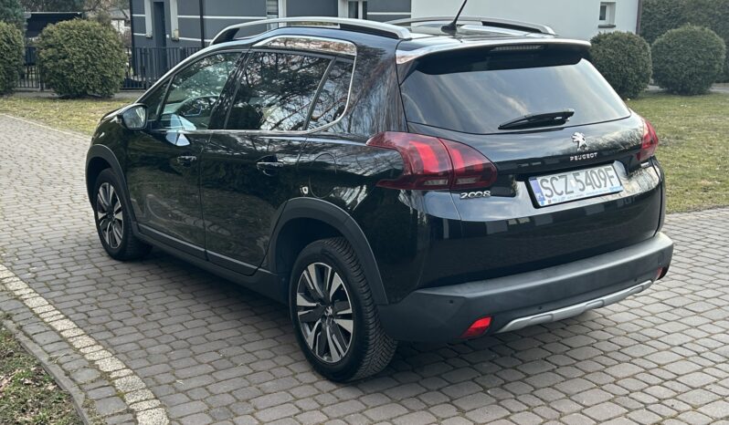 PEUGEOT 2008  | przedni | Manualna | 99 KM | Czarny full