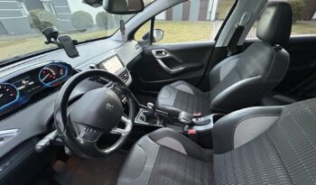 PEUGEOT 2008  | przedni | Manualna | 99 KM | Czarny full