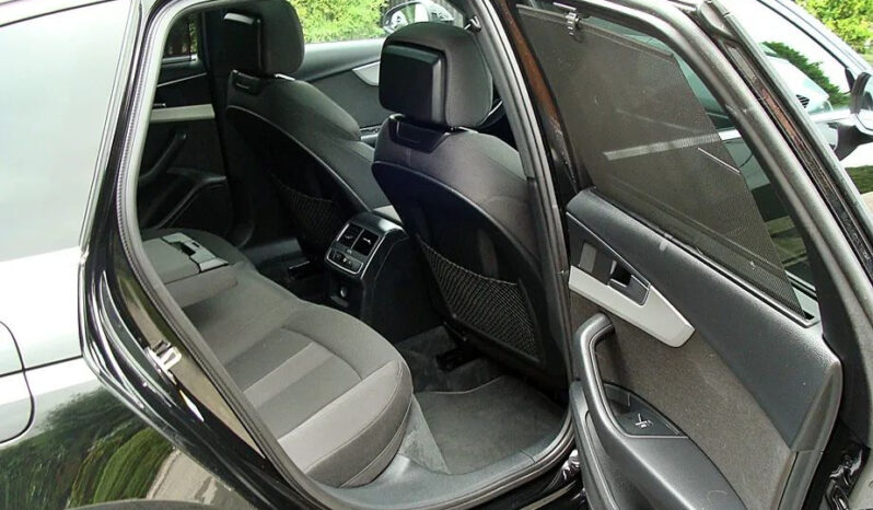 AUDI   A4     163 KM    Automatyczna    FWD (przód)    Czarny full