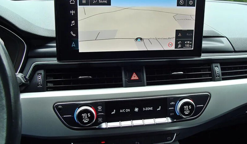 AUDI   A4     163 KM    Automatyczna    FWD (przód)    Czarny full