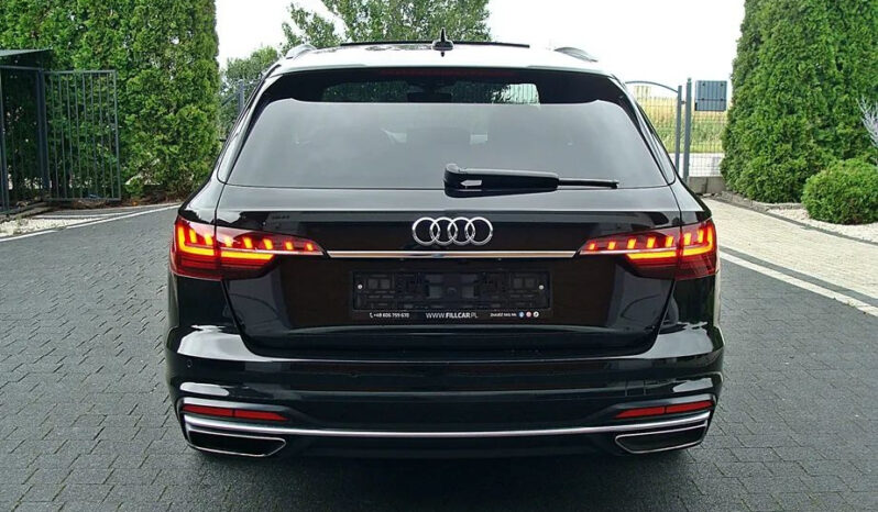 AUDI   A4     163 KM    Automatyczna    FWD (przód)    Czarny full