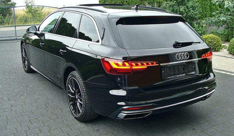 AUDI   A4     163 KM    Automatyczna    FWD (przód)    Czarny full