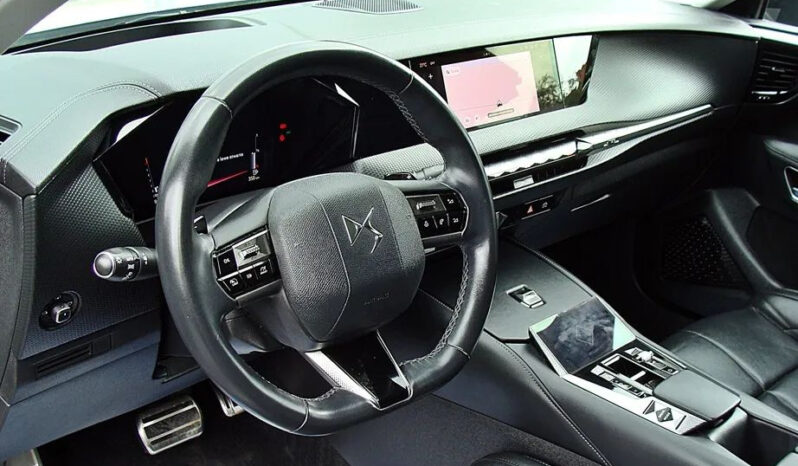 DS Automobiles   DS 4    130 KM    Automatyczna    FWD (przód)    Beżowy full