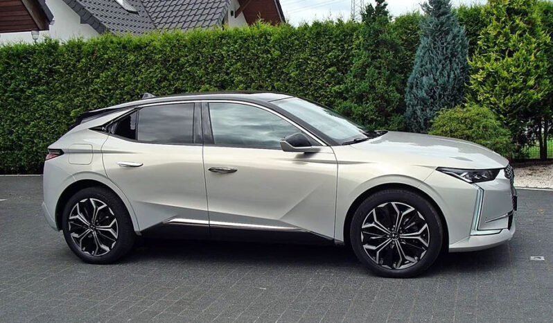 DS Automobiles   DS 4    130 KM    Automatyczna    FWD (przód)    Beżowy full