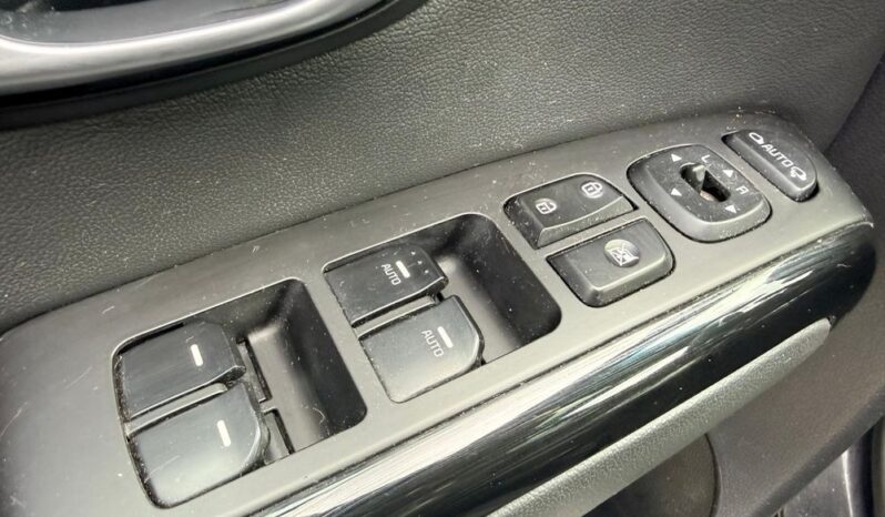 KIA Soul  | FWD (przód) | Manualna | 128 KM | Czarny full