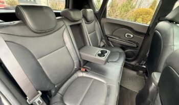 KIA Soul  | FWD (przód) | Manualna | 128 KM | Czarny full