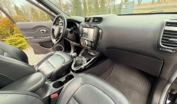 KIA Soul  | FWD (przód) | Manualna | 128 KM | Czarny full
