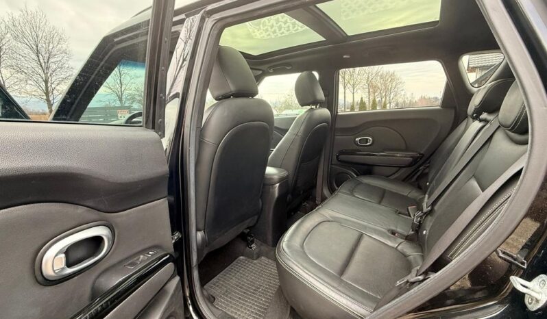 KIA Soul  | FWD (przód) | Manualna | 128 KM | Czarny full