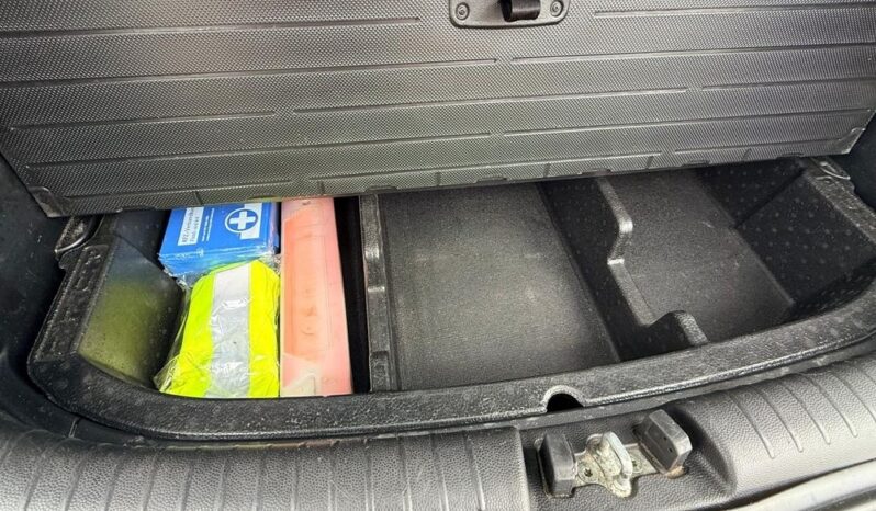 KIA Soul  | FWD (przód) | Manualna | 128 KM | Czarny full