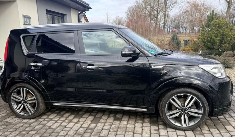 KIA Soul  | FWD (przód) | Manualna | 128 KM | Czarny full