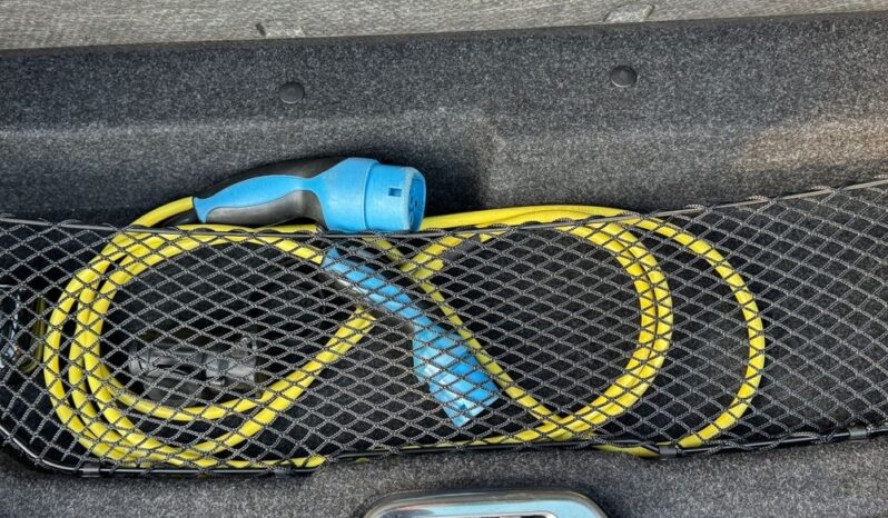 VOLVO V60  | 4×4 (doł. ręcznie) | Automatyczna | 215 KM | Szary full