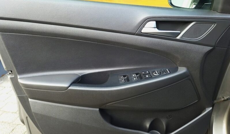 HYUNDAI Tucson  | FWD (przód) | Automatyczna | 177 KM | Szary full