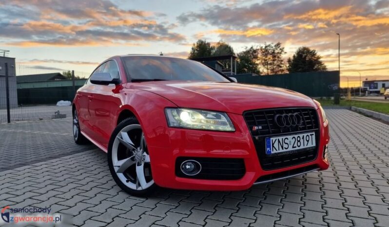 AUDI S5  | 4×4 (stały) | Automatyczna | 333 KM | Czerwony