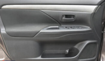 MITSUBISHI Outlander  | FWD (przód) | Manualna | 150 KM | Złoty full