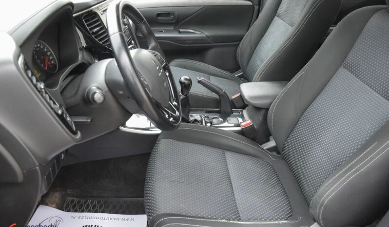 MITSUBISHI Outlander  | FWD (przód) | Manualna | 150 KM | Złoty full