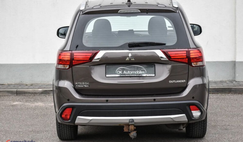 MITSUBISHI Outlander  | FWD (przód) | Manualna | 150 KM | Złoty full