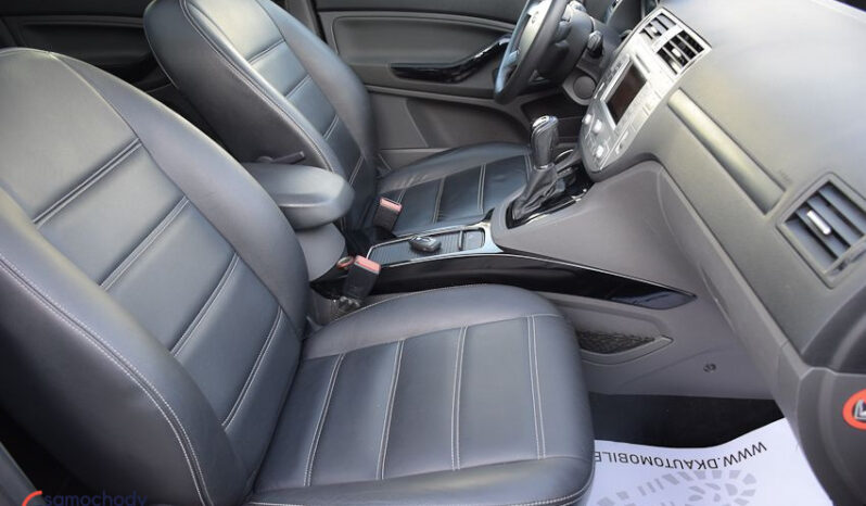 FORD Kuga  | 4×4 (stały) | Automatyczna | 163 KM | Czarny full