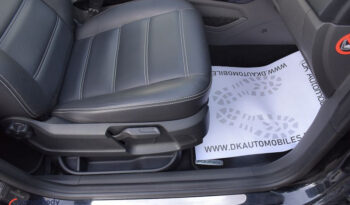 FORD Kuga  | 4×4 (stały) | Automatyczna | 163 KM | Czarny full