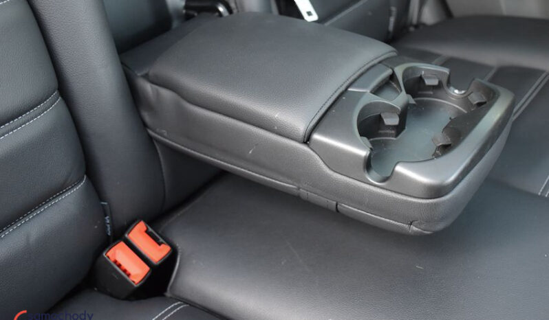 FORD Kuga  | 4×4 (stały) | Automatyczna | 163 KM | Czarny full