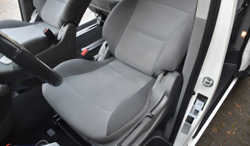 HYUNDAI H-1  | RWD (tył) | Manualna | 170 KM | Biały full