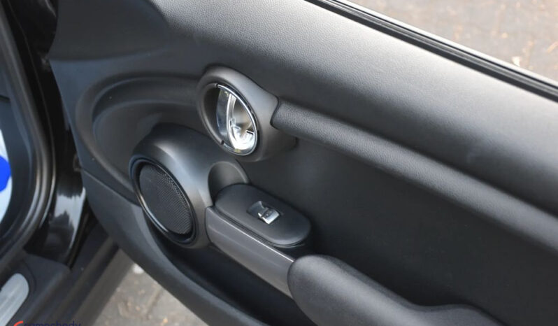 Mini Cooper  | FWD (przód) | Manualna | 136 KM | Czarny full