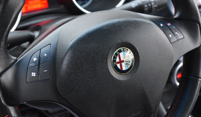 ALFA ROMEO Giulietta  | FWD (przód) | Manualna | 105 KM | Czerwony full