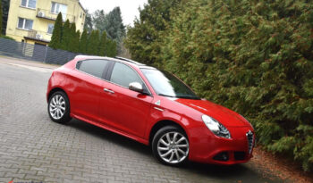 ALFA ROMEO Giulietta  | FWD (przód) | Manualna | 105 KM | Czerwony full