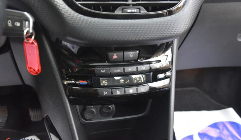 PEUGEOT 2008  | FWD (przód) | Manualna | 110 KM | Szary full