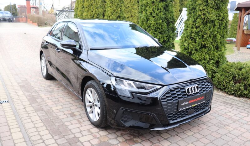 AUDI A3  | 2023 | 150 KM | 1498cm3 | Czarny full