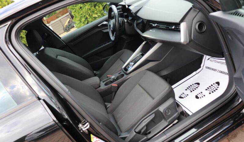 AUDI A3  | 2023 | 150 KM | 1498cm3 | Czarny full