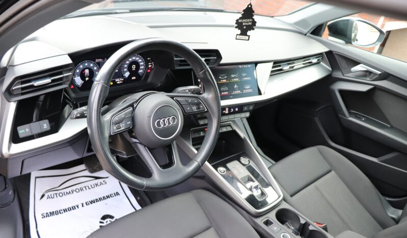 AUDI A3  | 2023 | 150 KM | 1498cm3 | Czarny full
