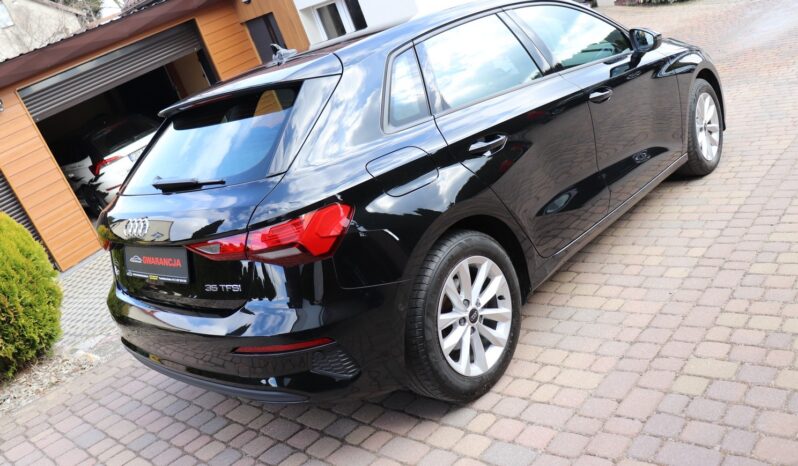 AUDI A3  | 2023 | 150 KM | 1498cm3 | Czarny full