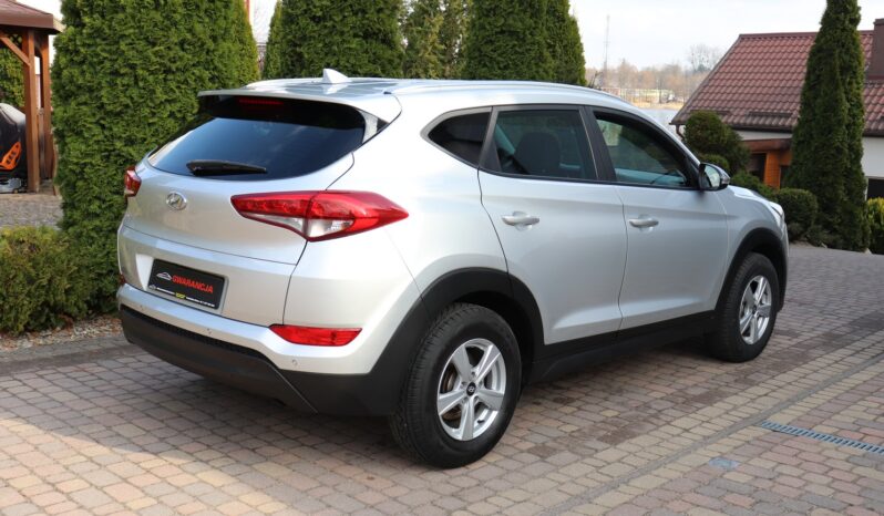 HYUNDAI Tucson  | 2018 | 115 KM | 1685cm3 | Srebrny full
