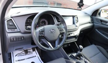 HYUNDAI Tucson  | 2018 | 115 KM | 1685cm3 | Srebrny full