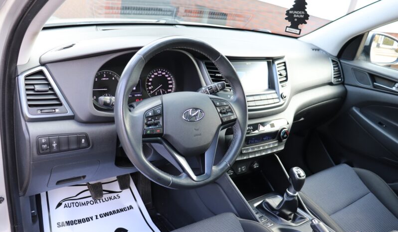 HYUNDAI Tucson  | 2018 | 115 KM | 1685cm3 | Srebrny full