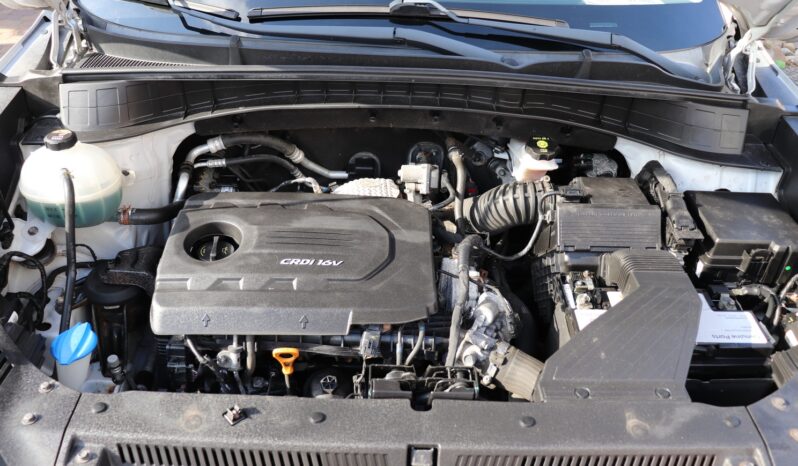 HYUNDAI Tucson  | 2018 | 115 KM | 1685cm3 | Srebrny full