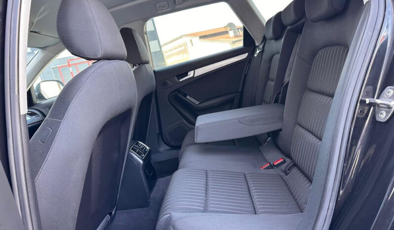 AUDI A4 Avant | FWD (przód) | Automatyczna | 160 KM | Czarny full