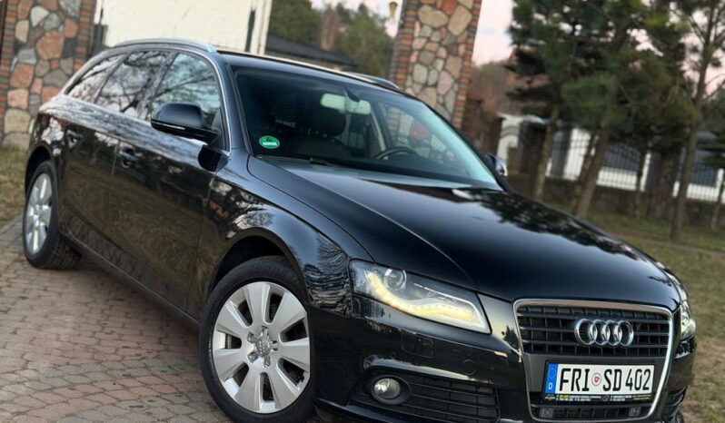 AUDI A4 Avant | FWD (przód) | Automatyczna | 160 KM | Czarny full