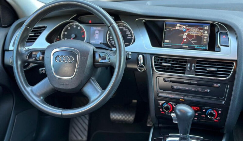 AUDI A4 Avant | FWD (przód) | Automatyczna | 160 KM | Czarny full