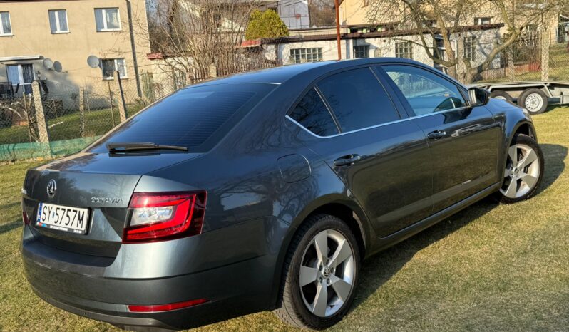 SKODA Octavia  | FWD (przód) | Manualna | 150 KM | Szary full