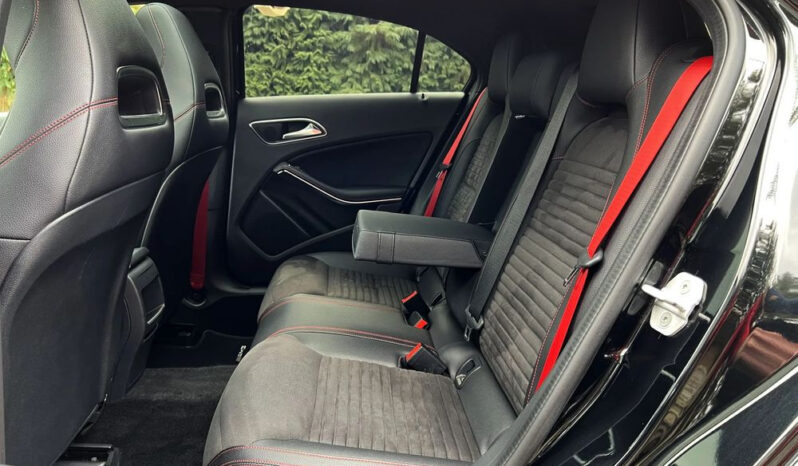 MERCEDES-BENZ Klasa A | 4×4 (stały) | Automatyczna | 381 KM | Czarny full