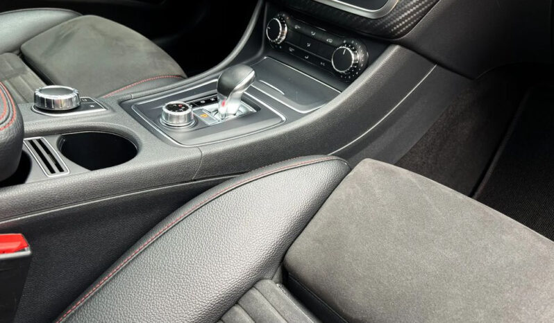 MERCEDES-BENZ Klasa A | 4×4 (stały) | Automatyczna | 381 KM | Czarny full