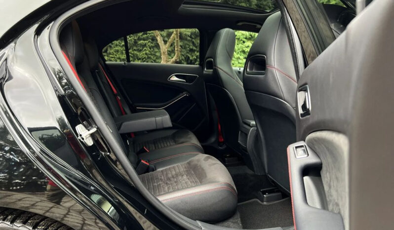 MERCEDES-BENZ Klasa A | 4×4 (stały) | Automatyczna | 381 KM | Czarny full