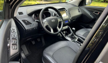 HYUNDAI ix35  | FWD (przód) | Manualna | 135 KM | Czarny full