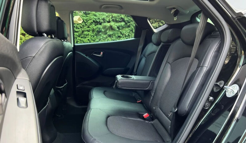 HYUNDAI ix35  | FWD (przód) | Manualna | 135 KM | Czarny full