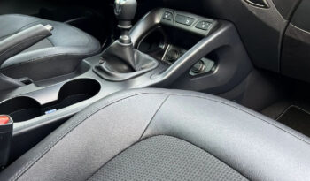 HYUNDAI ix35  | FWD (przód) | Manualna | 135 KM | Czarny full